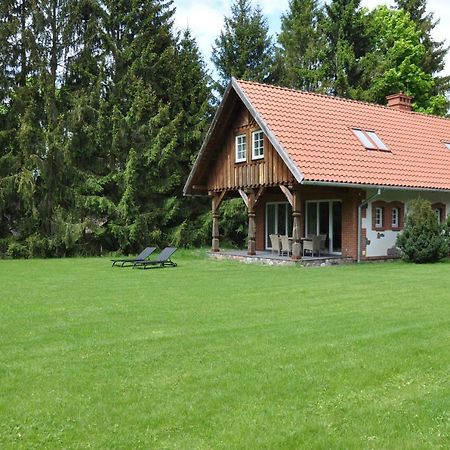 Monte Carvick Nad Jeziorem Seksty Karwik 外观 照片