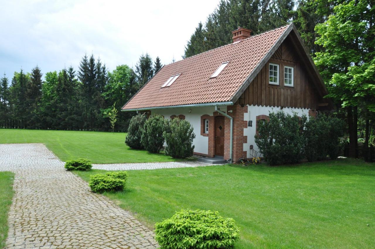 Monte Carvick Nad Jeziorem Seksty Karwik 外观 照片