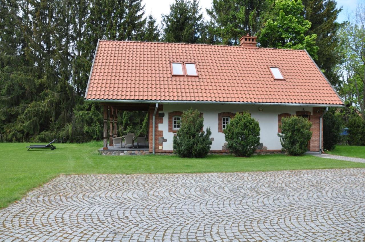 Monte Carvick Nad Jeziorem Seksty Karwik 外观 照片